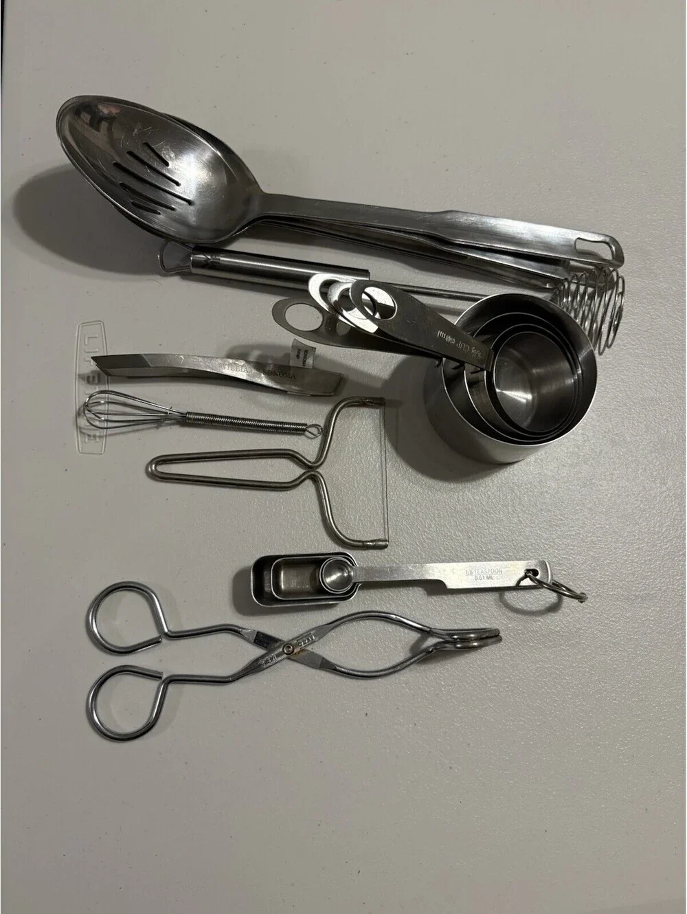 Kitchen Utensils, Lot Of 18 pcs, SS, Whisk, Peeler,  Scoop, Tongs, Cups, Spoons